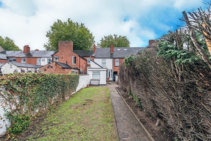 3 Bedroom Terraced House For Sale In Harrison Street, Walsall, WS3