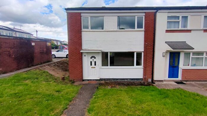 3 Bedroom End Of Terrace House To Rent In Chester Road, Wrexham, LL12