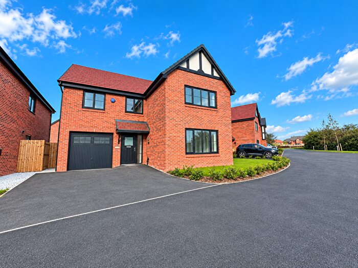 4 Bedroom Detached House For Sale In Grange Croft, Westhoughton, BL5
