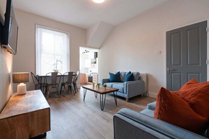 4 Bedroom Terraced House To Rent In Chillingham Road, Newcastle, NE6