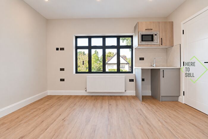Studio To Rent In High Road, North Weald, Epping, CM16