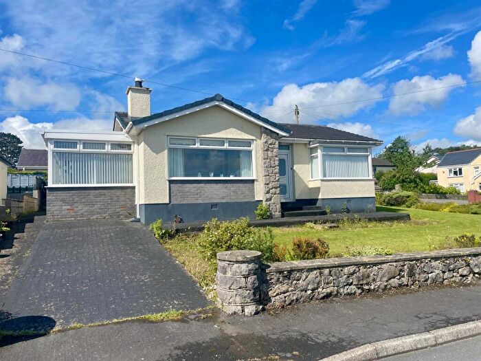 2 Bedroom Detached Bungalow For Sale In Lon Aber, Benllech, Tyn-Y-Gongl, LL74