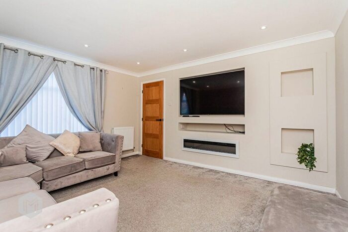 4 Bedroom Detached House For Sale In Oakworth Drive, Bolton, BL1