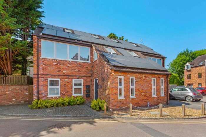 1 Bedroom Flat To Rent In Malthouse Square, Princes Risborough, HP27