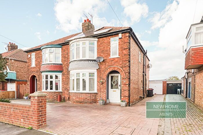 4 Bedroom Semi-Detached House For Sale In Buttermere Avenue, Middlesbrough, TS5