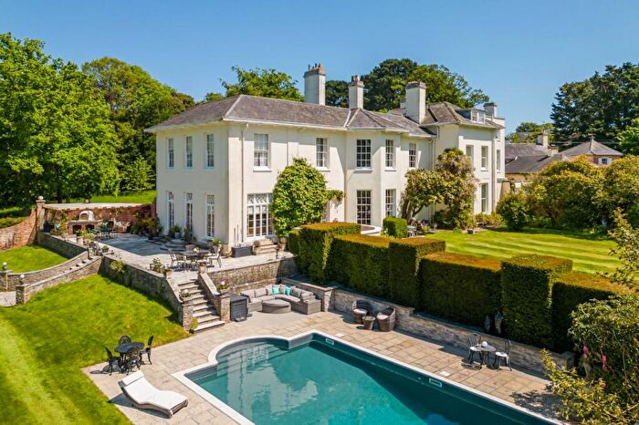 8 Bedroom Detached House For Sale In Brog Street, Corfe Mullen, Wimborne, Dorset, BH21