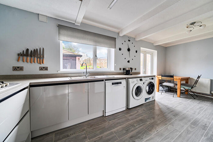 3 Bedroom Terraced House For Sale In Carnation Road, Rochester, Kent, ME2