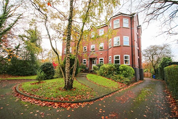 2 Bedroom Apartment To Rent In Denefield Place, Sandwich Road, Ellesmere Park, M30