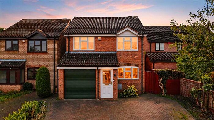 4 Bedroom Detached House For Sale In Cantle Avenue, Downs Barn, Milton Keynes, MK14
