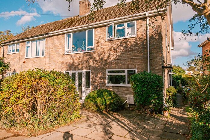 2 Bedroom Flat For Sale In Coniston Road, Leamington Spa, CV32