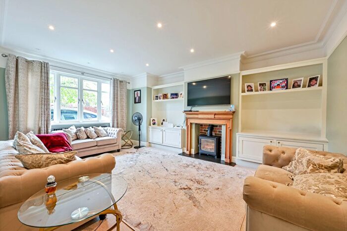 5 Bedroom Semi-Detached House For Sale In Copse Hill, London, SW20