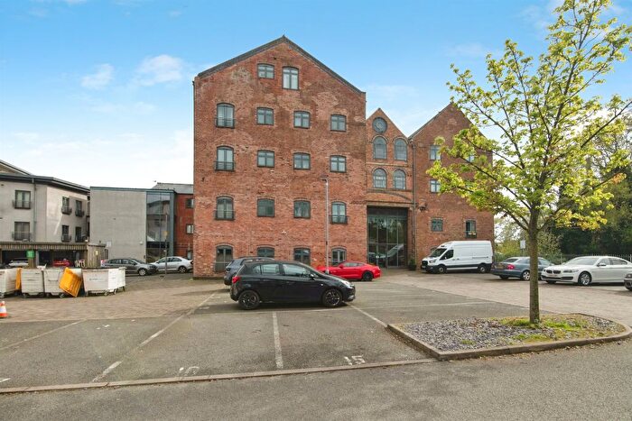 1 Bedroom Flat For Sale In Wolverhampton Street, Walsall, WS2