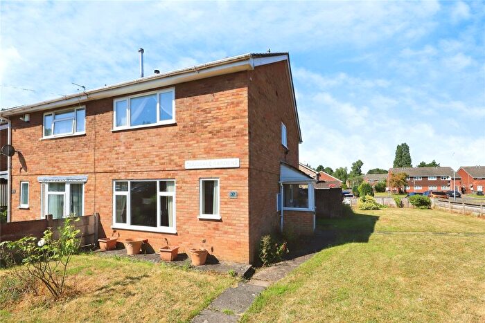 3 Bedroom Semi-Detached House For Sale In Glaisdale Gardens, Wolverhampton, West Midlands, WV6