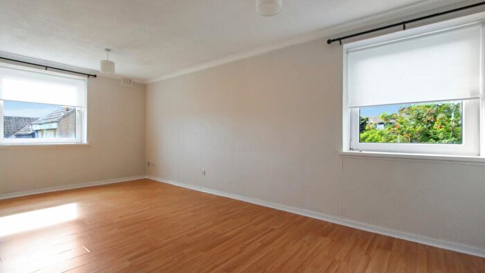 3 Bedroom Flat For Sale In Cornhill Drive, Aberdeen, AB16