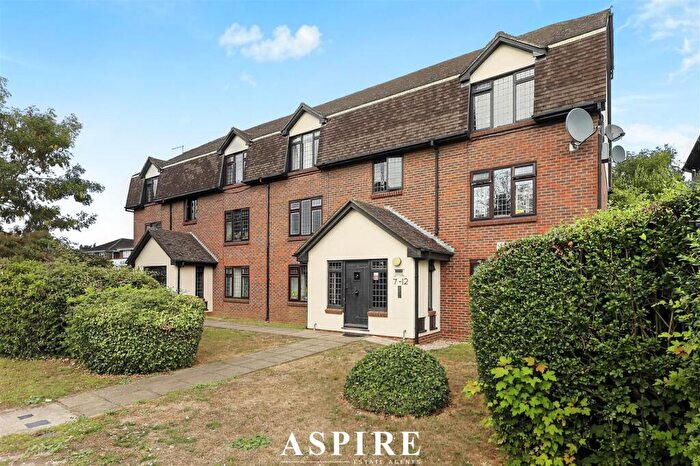 1 Bedroom Apartment For Sale In High Road, Benfleet, SS7