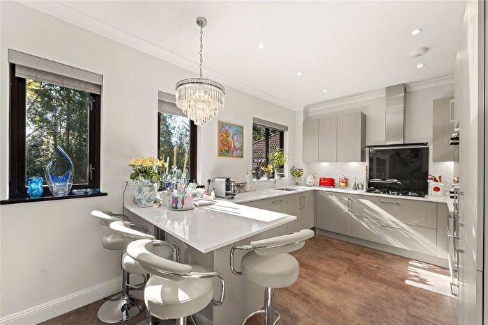 2 Bedroom Flat For Sale In The Gables, Oxshott, Leatherhead, Surrey, KT22