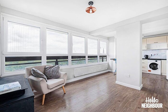 2 Bedroom Apartment To Rent In Canada Estate, London, SE16