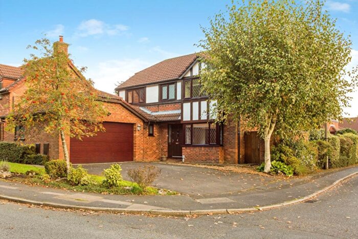 4 Bedroom Detached House For Sale In Beechfield Road, Leyland, Lancashire, PR25