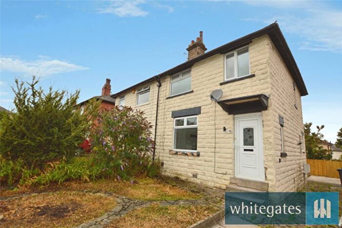 3 Bedroom Semi-Detached House To Rent In Parkside Parade, Leeds, West Yorkshire, LS11