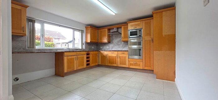 3 Bedroom Semi-Detached House To Rent In Station Road, Stockport, SK5