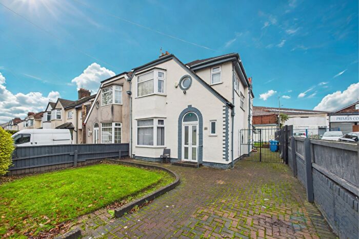3 Bedroom Semi-Detached House For Sale In Queens Drive, Wavertree, L15