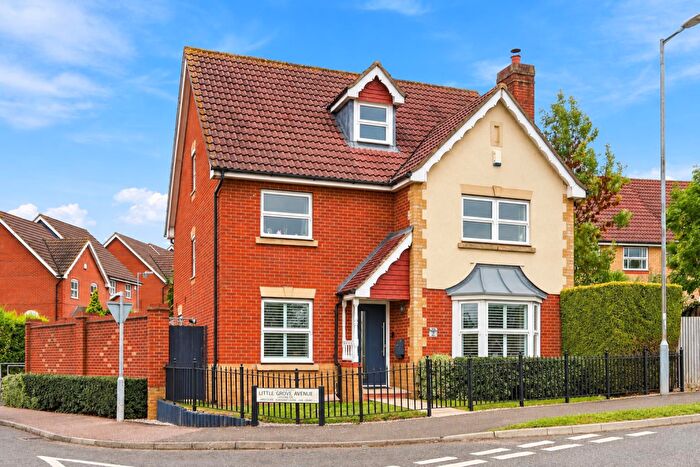4 Bedroom Detached House For Sale In Little Grove Avenue, Cheshunt, Waltham Cross, EN7