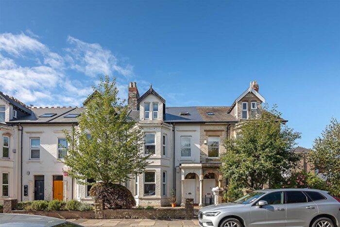 2 Bedroom Flat For Sale In Grosvenor Place, Jesmond, Newcastle Upon Tyne, NE2