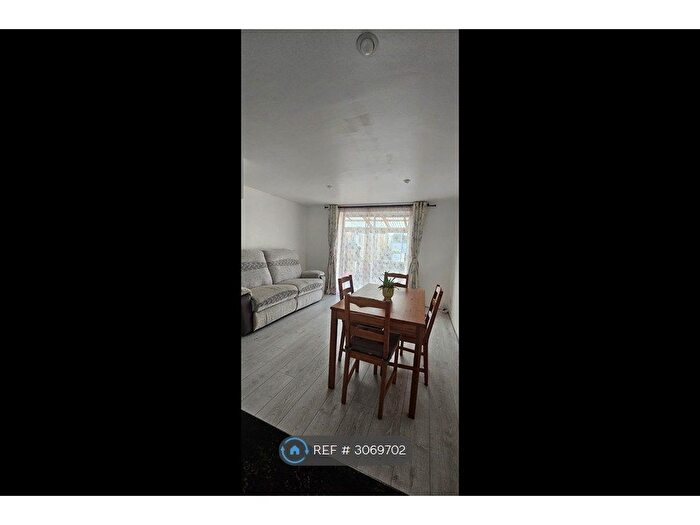 2 Bedroom Terraced House To Rent In Brookhill Road, London, SE18