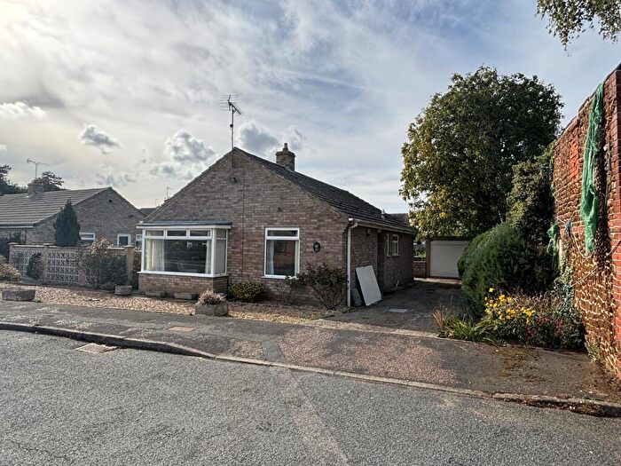 2 Bedroom Detached Bungalow For Sale In Longview Close, Snettisham, PE31