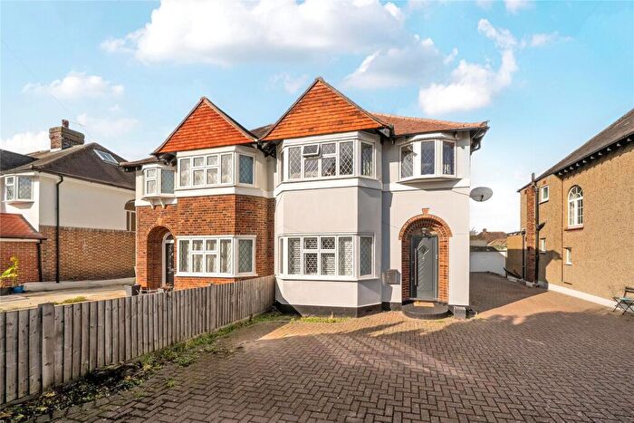 3 Bedroom Semi-Detached House For Sale In Gladeside, Shirley, Croydon, CR0