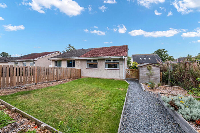 2 Bedroom Bungalow For Sale In Millhall Crescent, Dundee, DD2