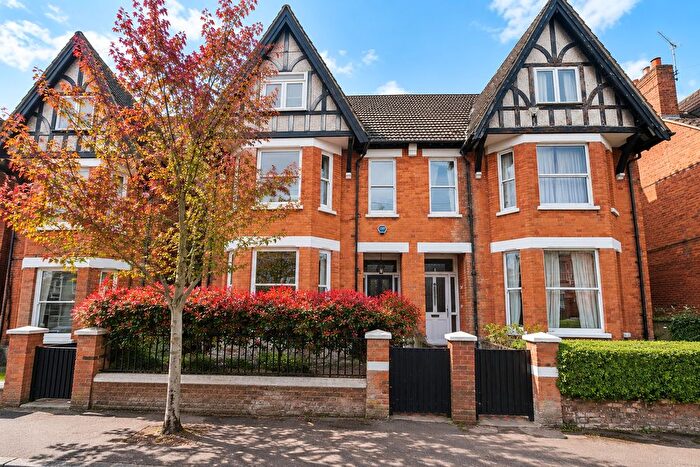 7 Bedroom Terraced House For Sale In Albert Road, Ashford, Kent, TN24