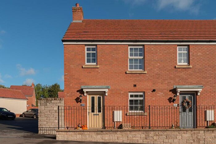 2 Bedroom End Of Terrace House For Sale In Cwrt Carver, Pontrhydyrun, Cwmbran, NP44