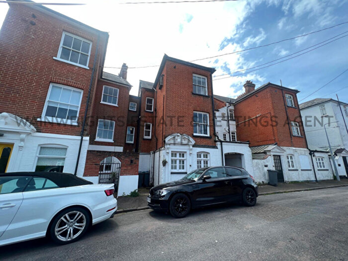 2 Bedroom Flat To Rent In High Beach, Felixstowe, IP11