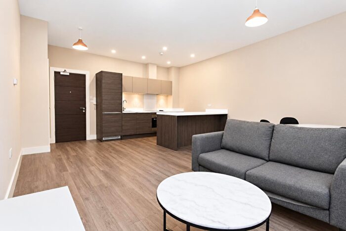 Studio To Rent In Dawsons Square, Pudsey, LS28