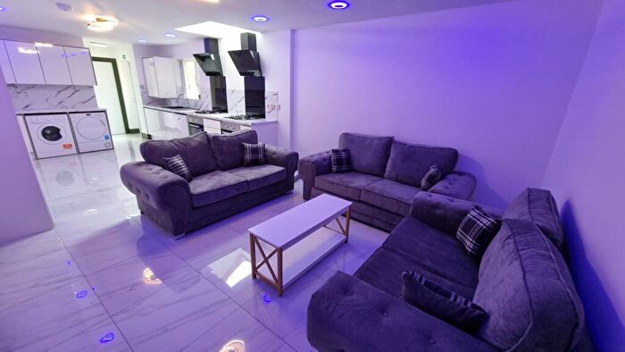 6 Bedroom Terraced House To Rent In Hubert Road, Birmingham, B29
