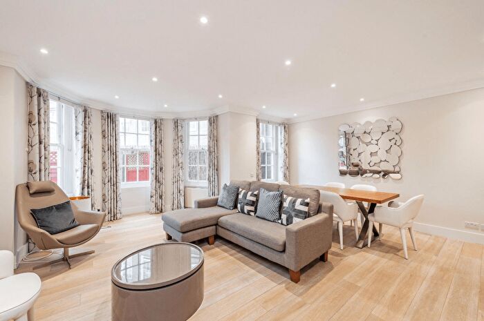 3 Bedroom Flat To Rent In South Lodge, Circus Road, NW8