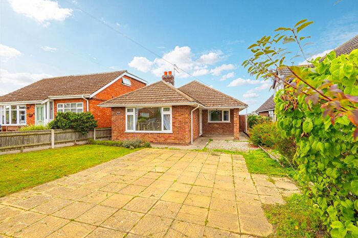 4 Bedroom Detached Bungalow For Sale In Green Lane, Bradwell, NR31