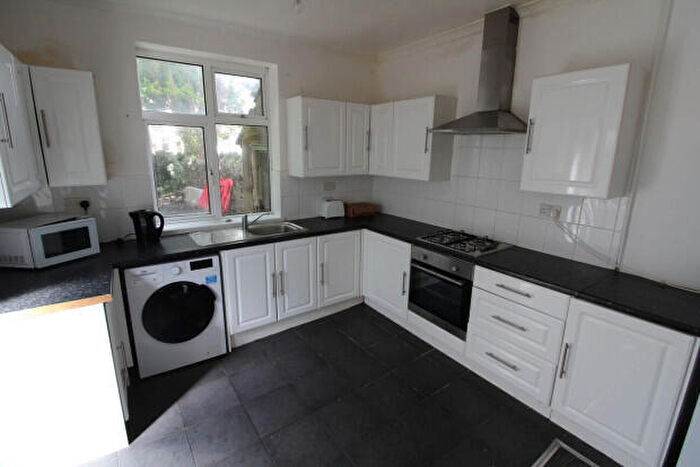 5 Bedroom Terraced House To Rent In Llandough Street Cardiff, CF24