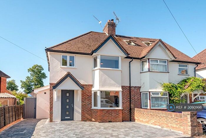 5 Bedroom Semi-Detached House To Rent In Hillview Crescent, Guildford, GU2