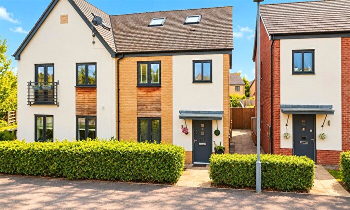 5 Bedroom Semi-Detached House For Sale In Muncaster Grove, Broughton, Milton Keynes, MK10