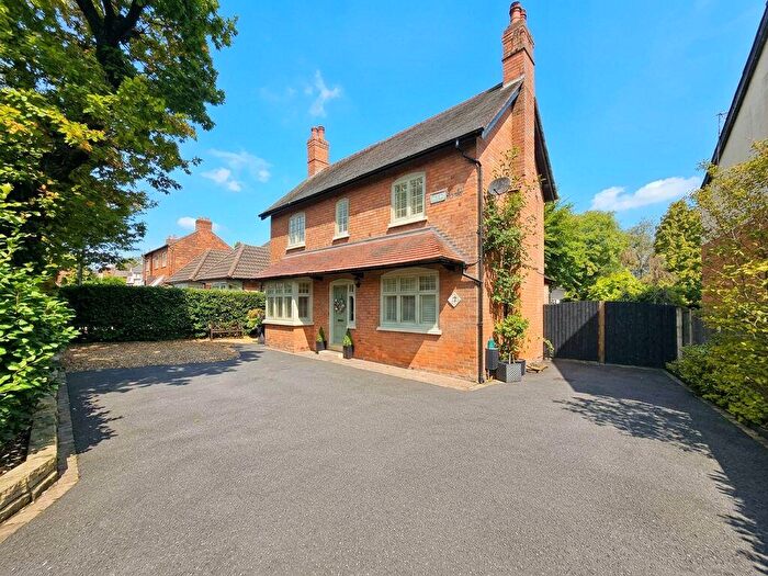 3 Bedroom Detached House For Sale In College Road, Sutton Coldfield, B73