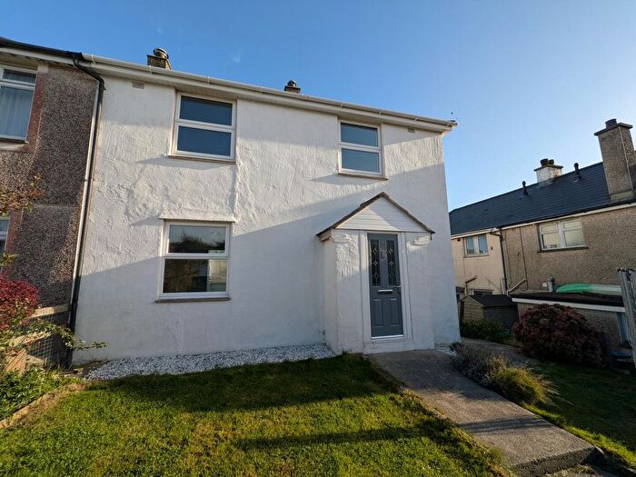 3 Bedroom Property To Rent In Alexandra Close, St. Ives, TR26