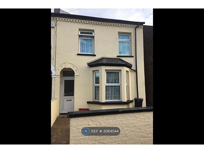 4 Bedroom End Of Terrace House To Rent In Cambridge Road, Hounslow, TW4