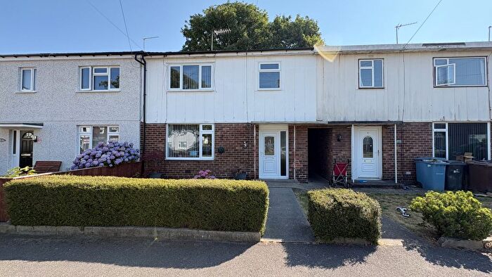 3 Bedroom Terraced House To Rent In Eastmount Avenue, Hull, HU8