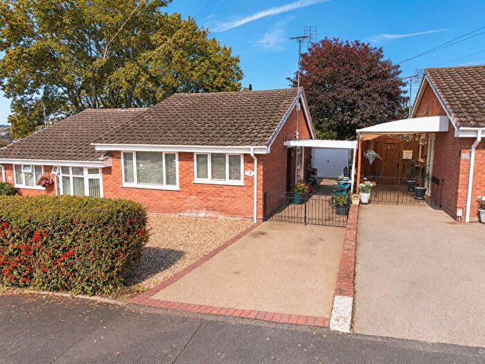 2 Bedroom Semi-Detached Bungalow For Sale In Lansdowne Way, Rugeley, WS15