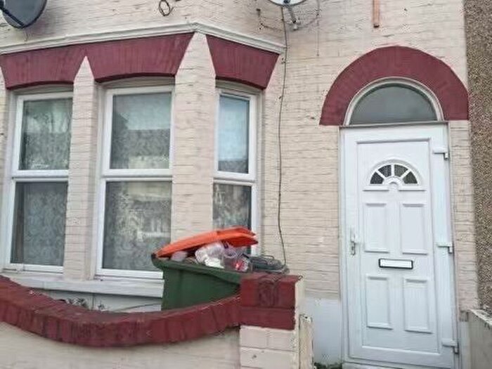 1 Bedroom Flat To Rent In Charlemont Road, London, E6