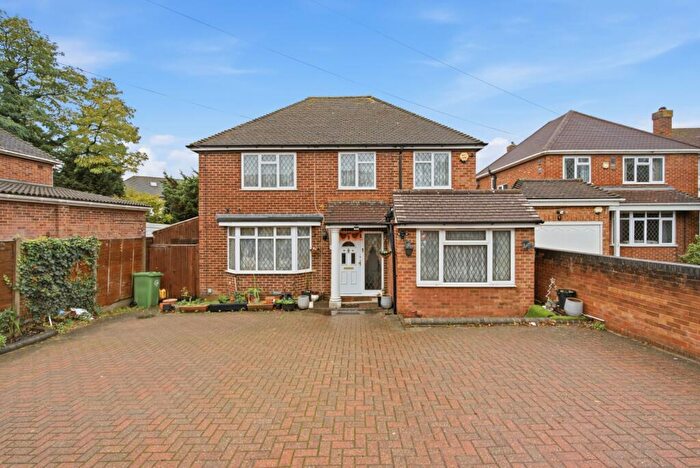 4 Bedroom Detached House For Sale In Thorney Lane South, Iver, SL0
