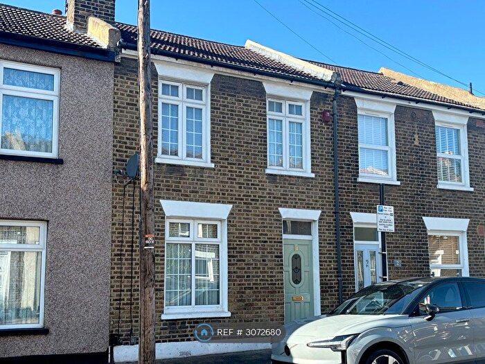 2 Bedroom Terraced House To Rent In Percy Road, London, SE25