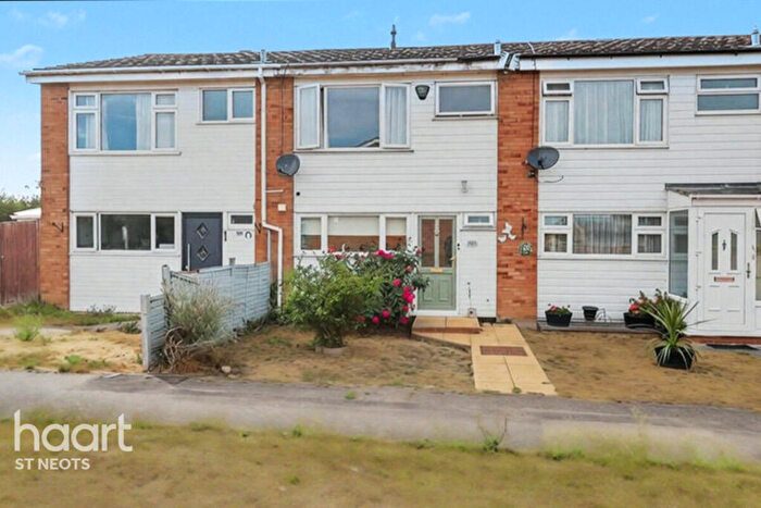 3 Bedroom Terraced House For Sale In Chapel Field, Great Barford, MK44